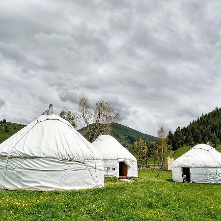 Jyrgalan Yurt Lodge Exterior photo