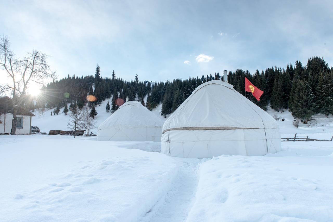 Jyrgalan Yurt Lodge Exterior photo