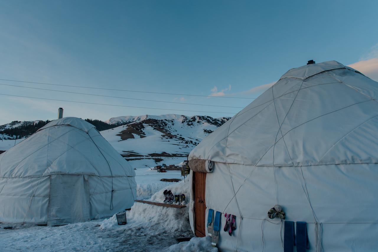 Jyrgalan Yurt Lodge Exterior photo