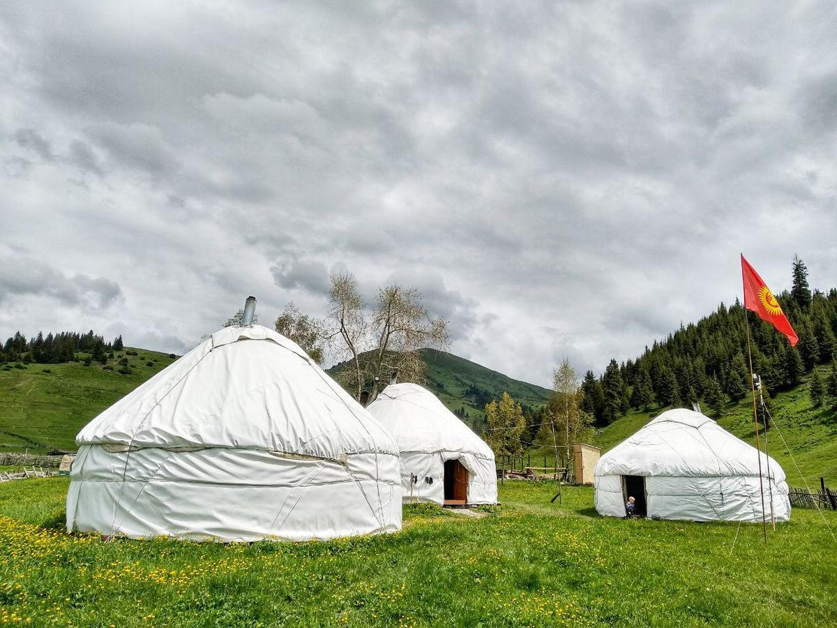 Jyrgalan Yurt Lodge Exterior photo
