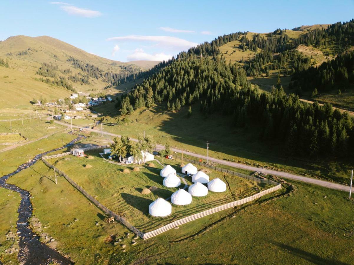 Jyrgalan Yurt Lodge Exterior photo